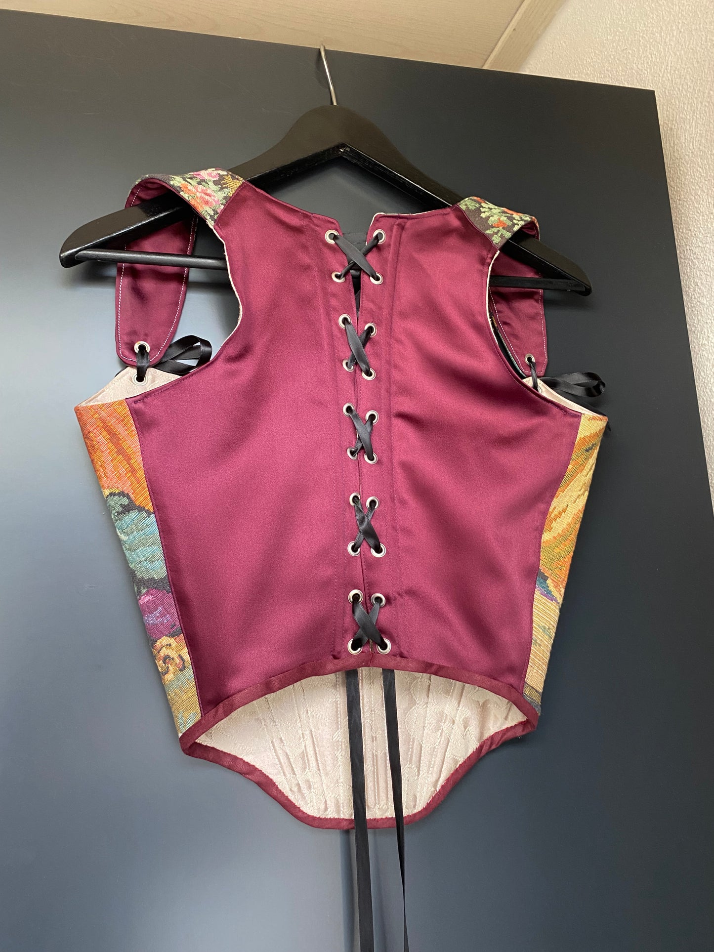 Alta Gondola Tapestry corset