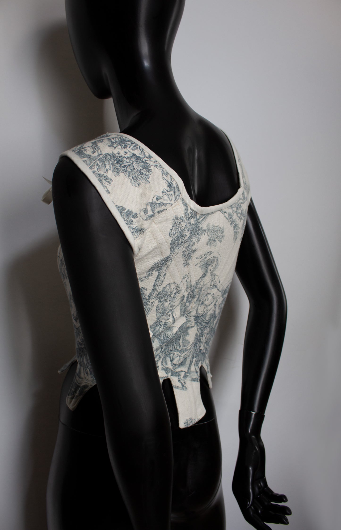 Delore Toile de Jouy corset