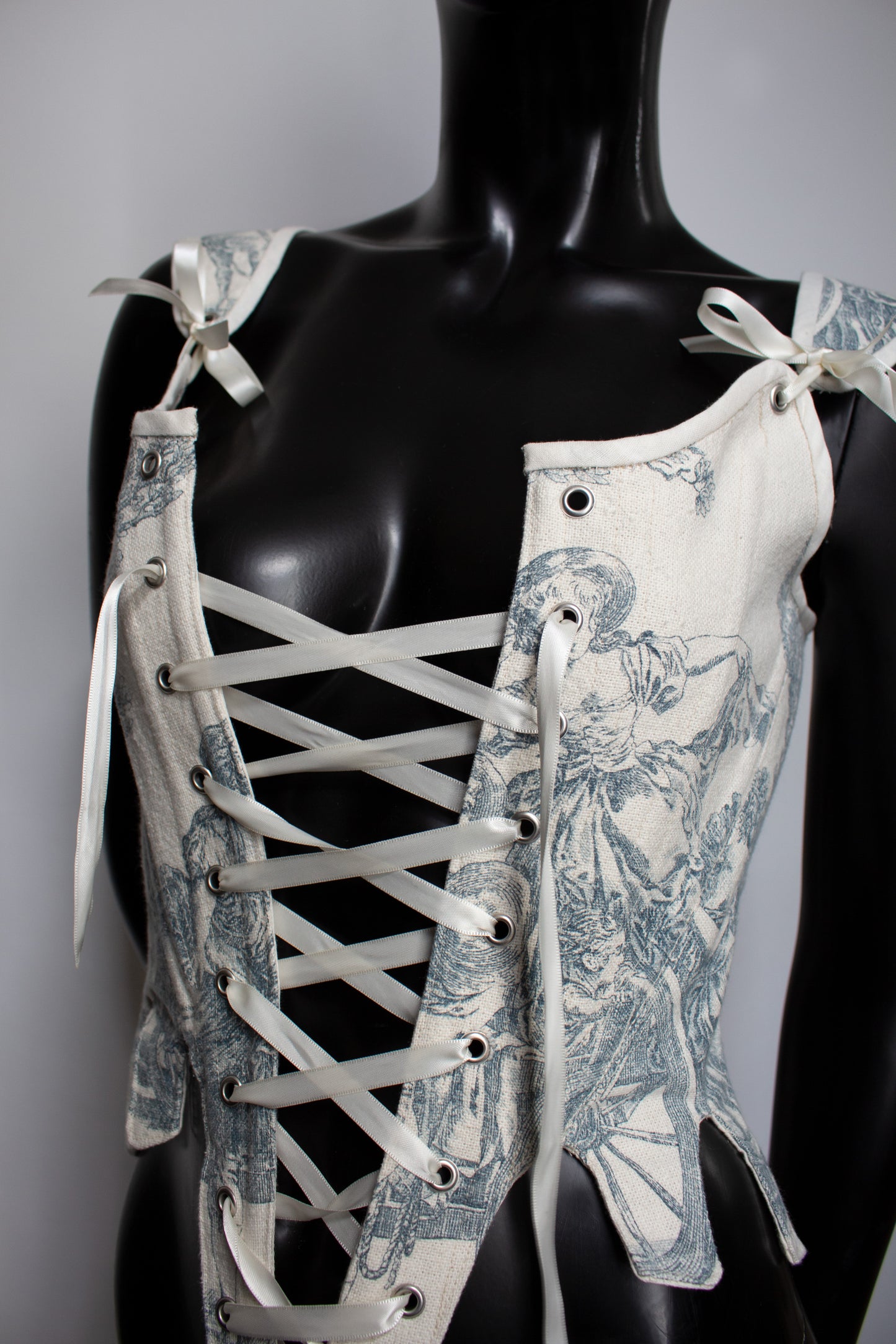 Delore Toile de Jouy corset